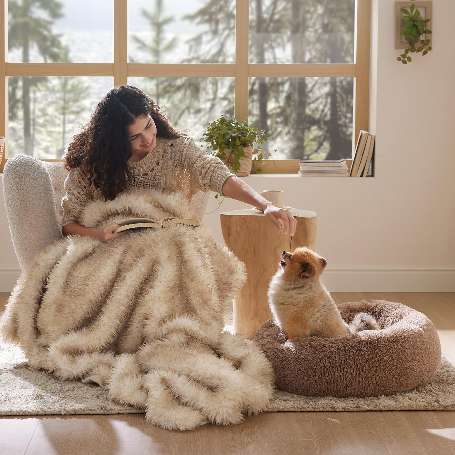 Solid Color Non Slip Round Plush Pet Bed Soft Cushion
